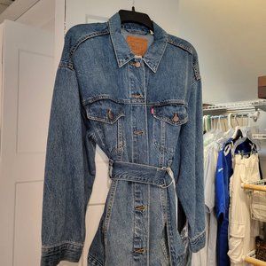 Levi's Oversized Belted Denim Jacket
